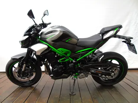 KAWASAKI Z900 ABS
