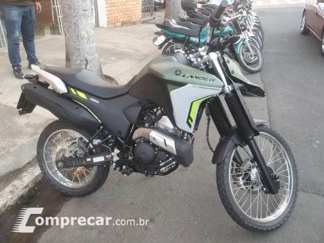 XTZ 250 LANDER CONNECTED