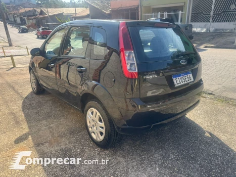 FIESTA 1.6 MPI Class Hatch 8V