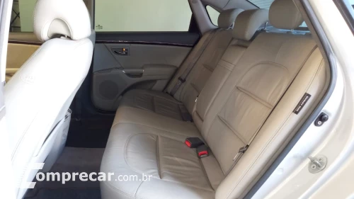 AZERA 3.3 MPFI GLS Sedan V6 24V