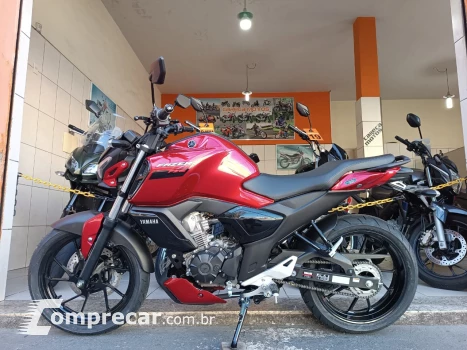 Yamaha FZ 15 FAZER