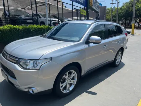 Mitsubishi OUTLANDER 2.0 16V 4 portas