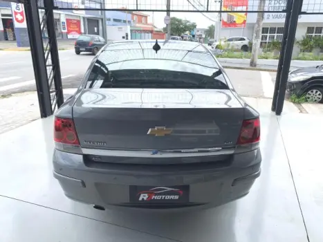 VECTRA SEDAN - 2.0 MPFI ELITE 8V 4P AUTOMÁTICO