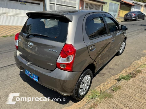 Etios 1.5 XS Hatch