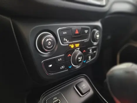 COMPASS LIMITED 2.0 4x2 Flex 16V Aut.