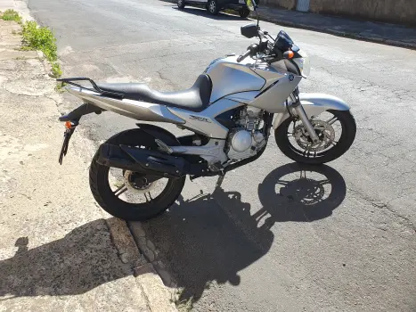 Fazer 250