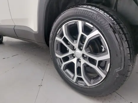 RENEGADE 1.3 T270 TURBO FLEX LONGITUDE AT6