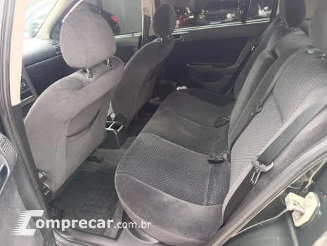 ASTRA 2.0 MPFI Advantage 8V