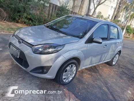 FORD FIESTA 1.0 MPI 8V 4 portas