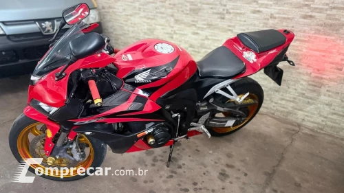 HONDA CBR 600 RR