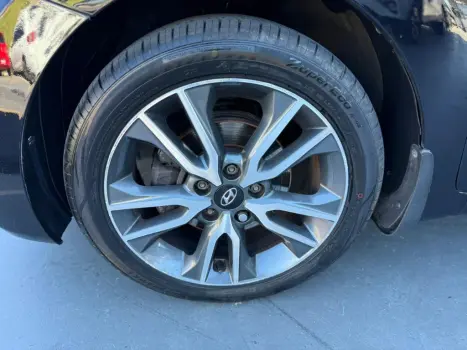 Elantra GLS 1.8 16V Aut.