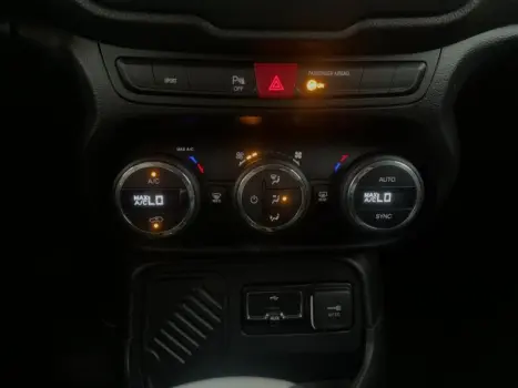 RENEGADE 1.8 16V Longitude