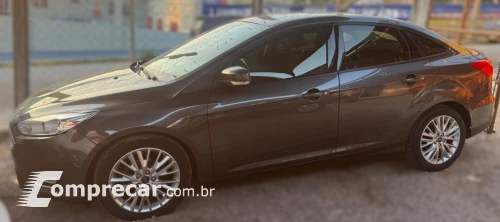 FOCUS 2.0 SE Fastback 16V