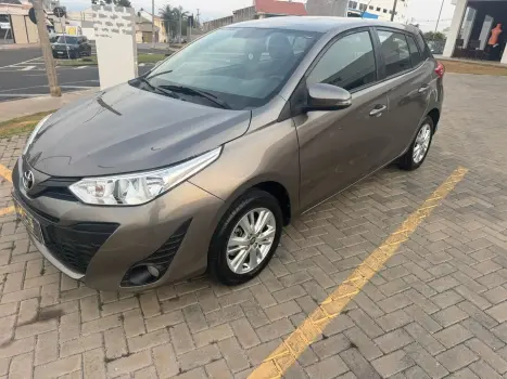 Toyota Yaris 1.3XL 4 portas