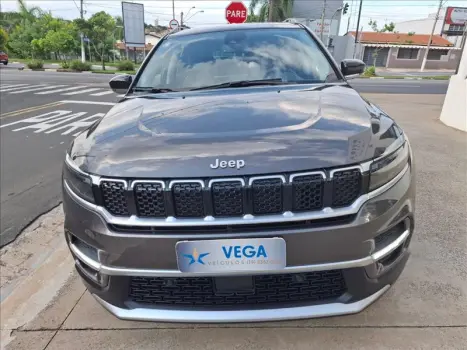 COMMANDER 1.3 T270 Turbo Limited