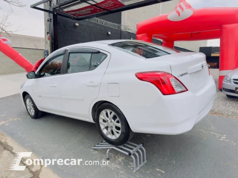 Versa Sedan 1.6 16V 4P FLEX SV