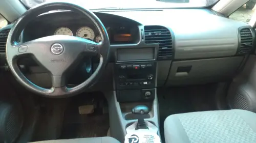 ZAFIRA 2.0 MPFI Expression 8V