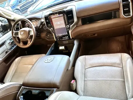 3500 6.7 I6 TURBO DIESEL LARAMIE CD 4X4 AUTOMÁTICO