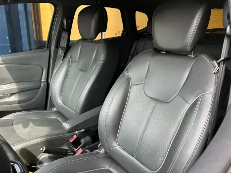 CAPTUR Intense Bose 1.6 16V Flex 5p Aut.