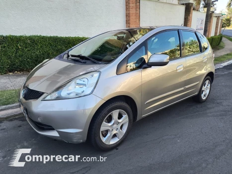 Honda FIT 1.4 LX 16V 4 portas