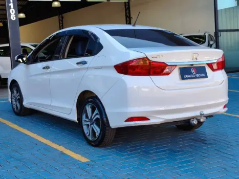 CITY Sedan EX 1.5 Flex 16V 4p Aut.