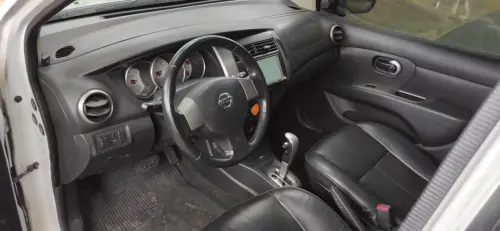 LIVINA 1.6 SL X-gear 16V