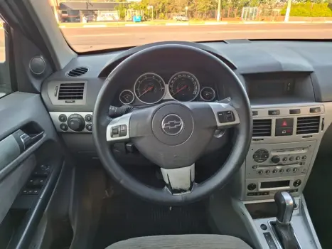 VECTRA 2.0 MPFI Elegance 8V