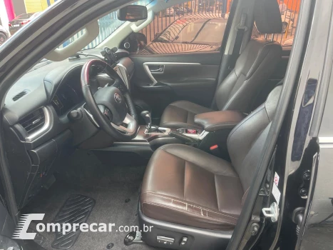 HILUX SW4 2.8 SRX 4X4 7 Lugares 16V Turbo Intercooler