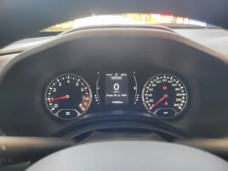 Renegade Longitude 1.8 4x2 Flex 16V Aut.