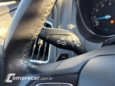 FOCUS 2.0 TITANIUM PLUS FASTBACK 16V FLEX 4P POWERSHIFT