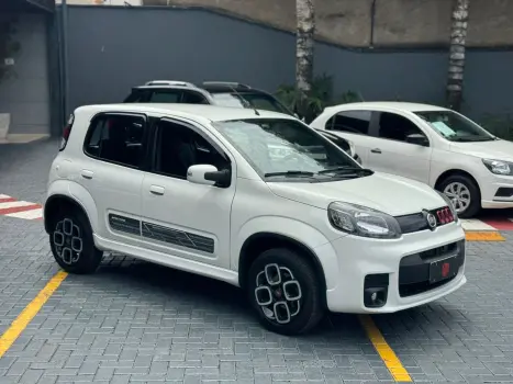 Fiat UNO 1.4 EVO Sporting 8V 4 portas