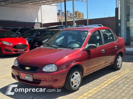 CLASSIC - 1.0 MPFI VHCE 8V 4P MANUAL