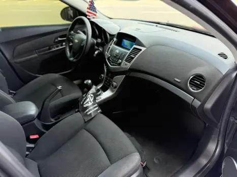 CRUZE HB Sport LT 1.8 16V FlexP. 5p Mec