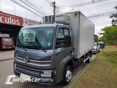 Delivery 9.170 + Baú Refrigerado