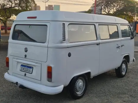 Kombi 1.4 FLEX STD LOTAÇÃO 12 LUGARES