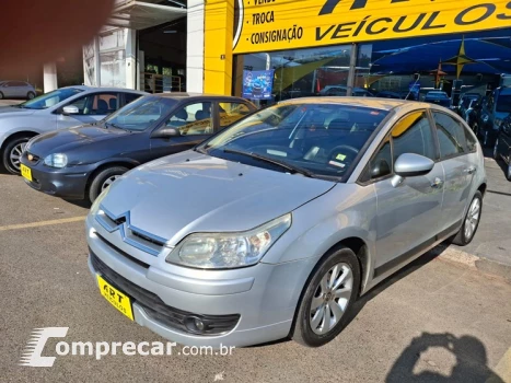 CITROEN C4 1.6 GLX 16V 4 portas