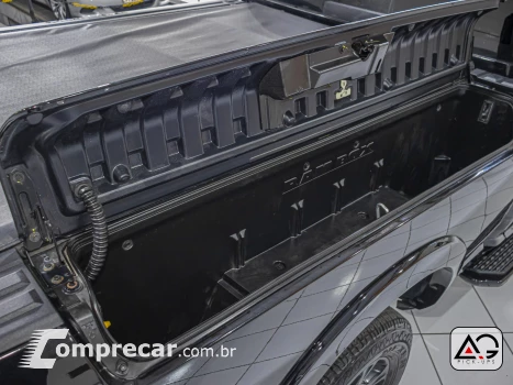 2500 6.7 I6 Turbo Laramie Night Edition CD 4X4