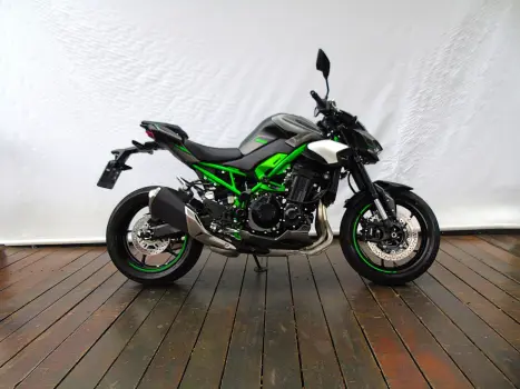 KAWASAKI Z900 ABS