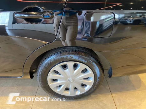 Versa Sedan 1.6 16V 4P FLEX S