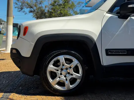 RENEGADE 2.0 16V Turbo Sport 4X4