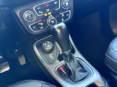 COMPASS 2.0 16V DIESEL LONGITUDE 4X4 AUTOMÁTICO