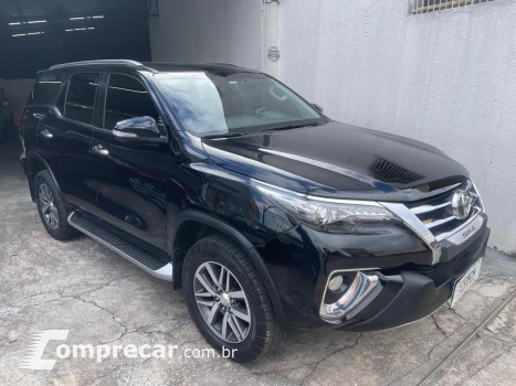 HILUX SW4 2.8 SRX 4X4 7 Lugares 16V Turbo Intercooler