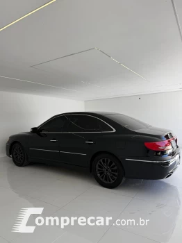 AZERA 3.3 MPFI GLS Sedan V6 24V