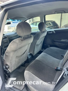 ASTRA 2.0 MPFI Elegance Sedan 8V