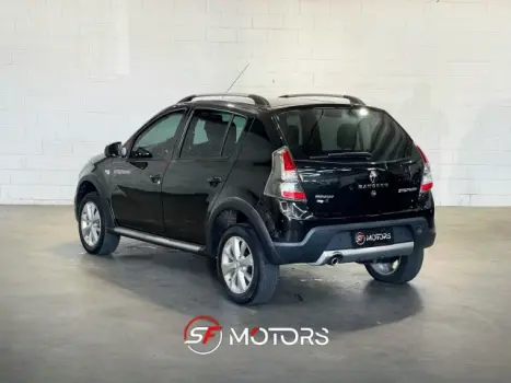 SANDERO - 1.6 STEPWAY 8V 4P MANUAL