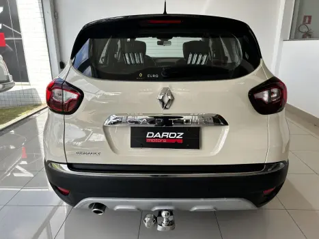 CAPTUR Intense 2.0 16V Flex 5p Aut.