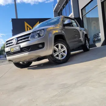 AMAROK Trendline CD 2.0 TDI 4X4 Dies Aut