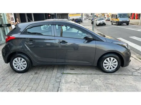 HB20S 1.0 COMFORT PLUS 12V FLEX 4P MANUAL