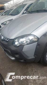 Fiat Strada 1.8 ADV 2 portas