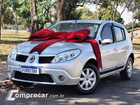 Renault SANDERO 1.6 PRIVILÉGE 16V FLEX 4P MANUAL 4 portas